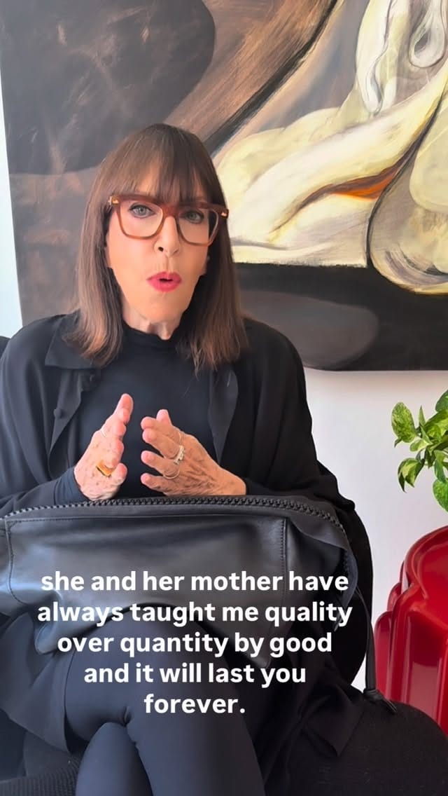 Post 7 by H A R M I N on Instagram (video)