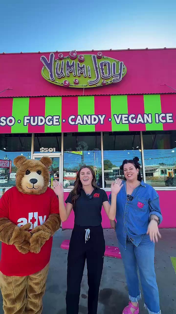 Post 5 by Toy Joy on Instagram (video)