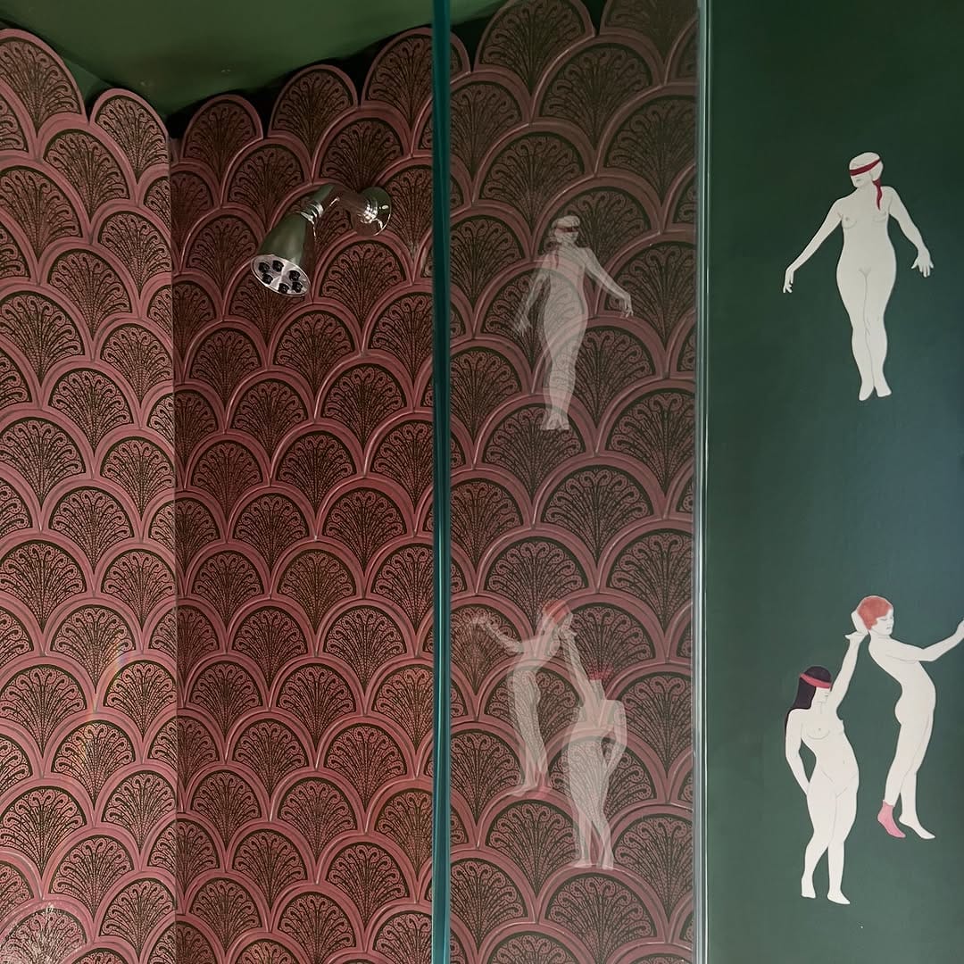 Post 3 by Chiara Julia de Rege on Instagram (carousel)