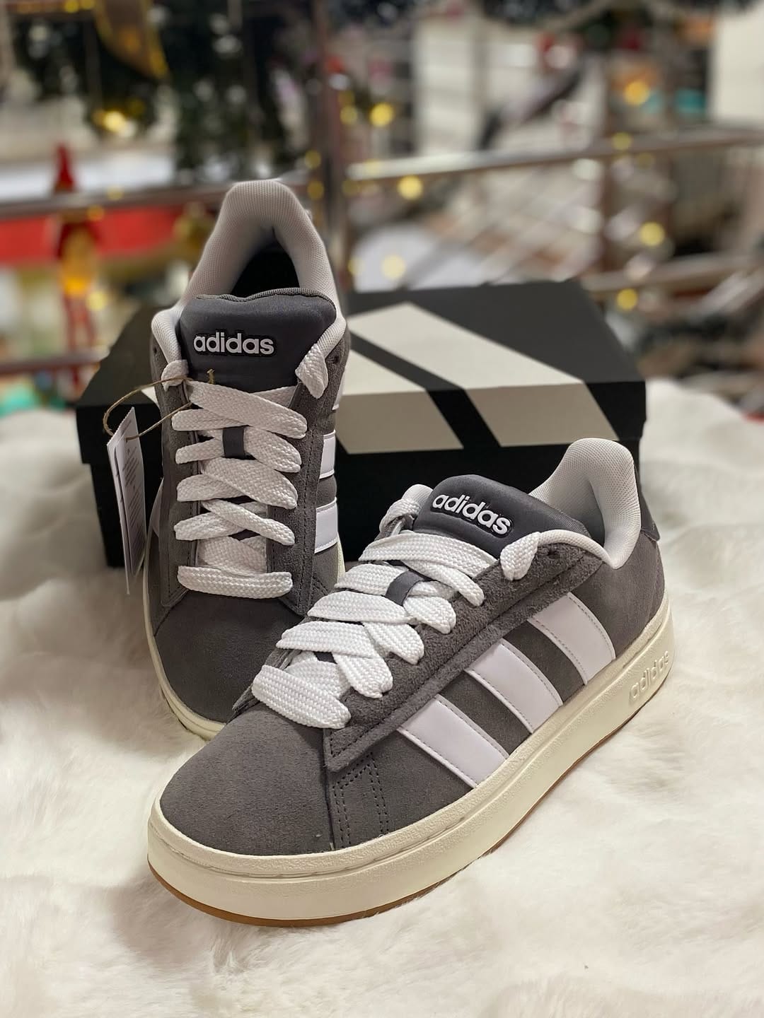 Post 8 by Tienda La Económica🛍 on Instagram (carousel)