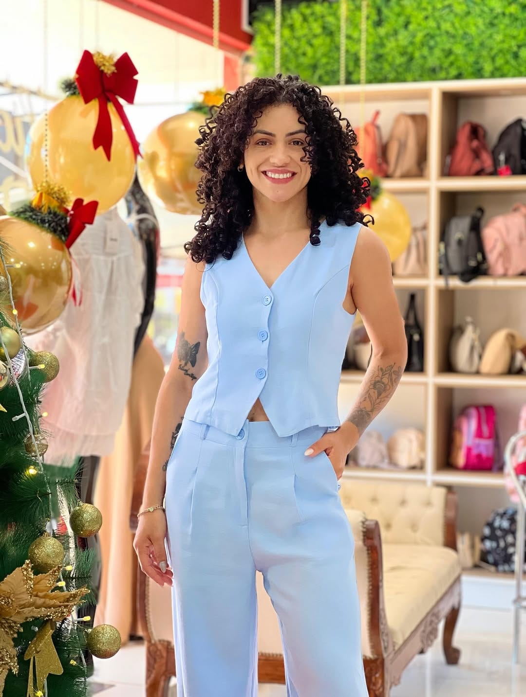 Post 3 by Tienda La Económica🛍 on Instagram (carousel)