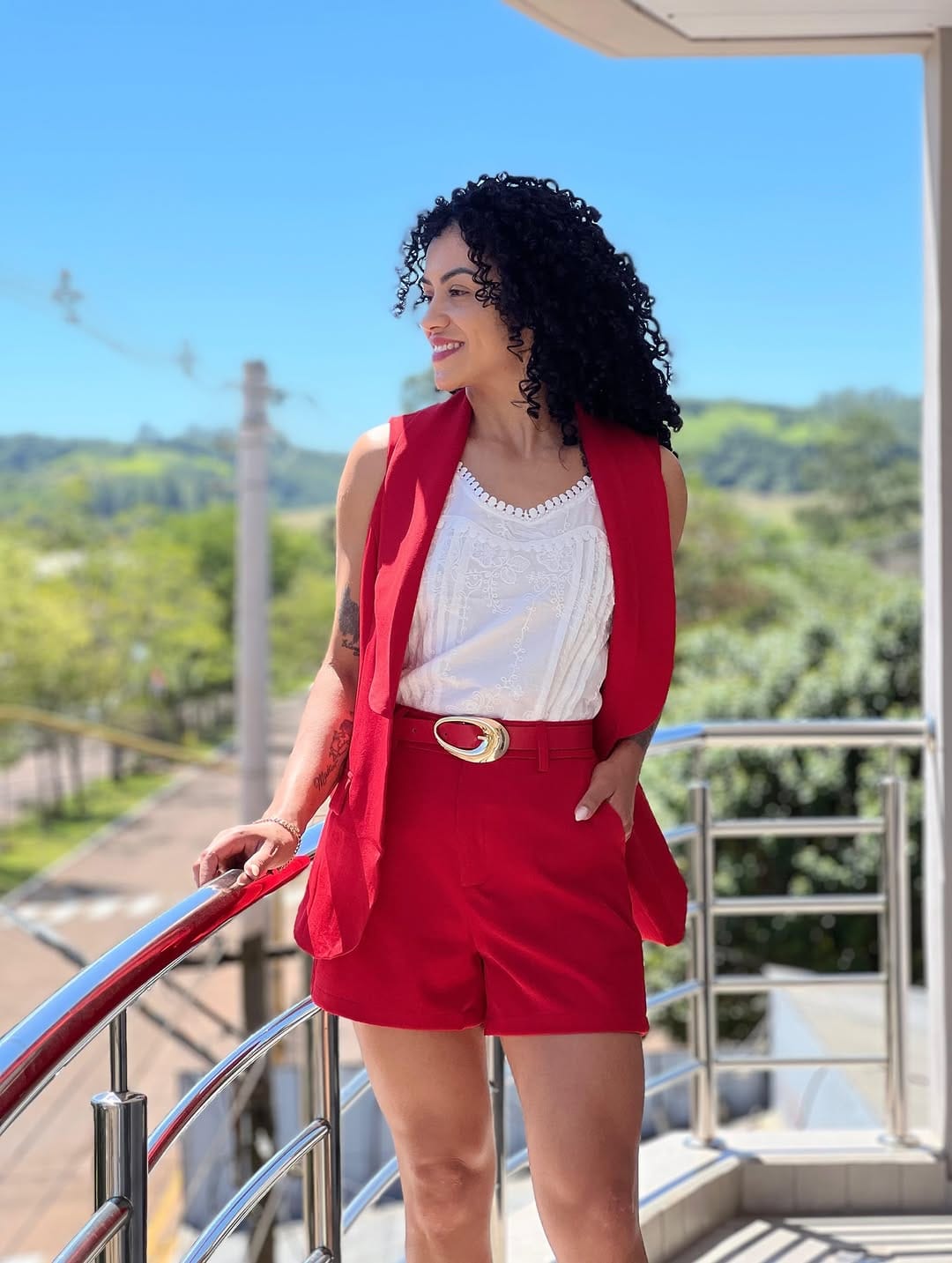 Post 4 by Tienda La Económica🛍 on Instagram (carousel)