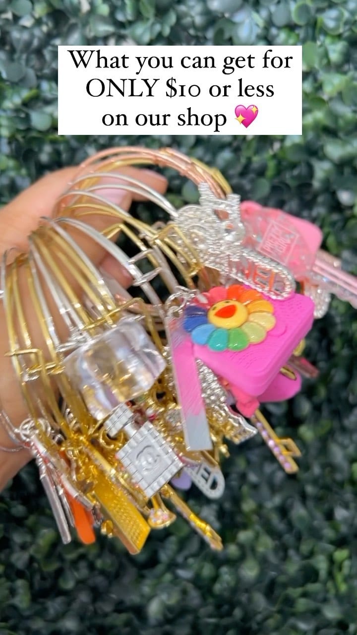 Post 8 by Charm Bangles & Accessories 💖 on Instagram (video)