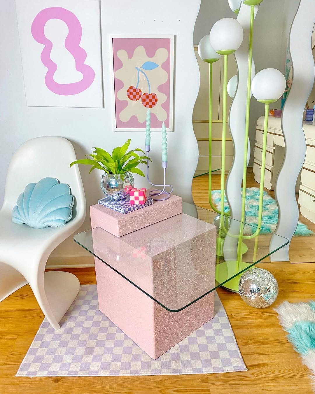 Post 5 by Lady Loves Retro on Instagram (carousel)