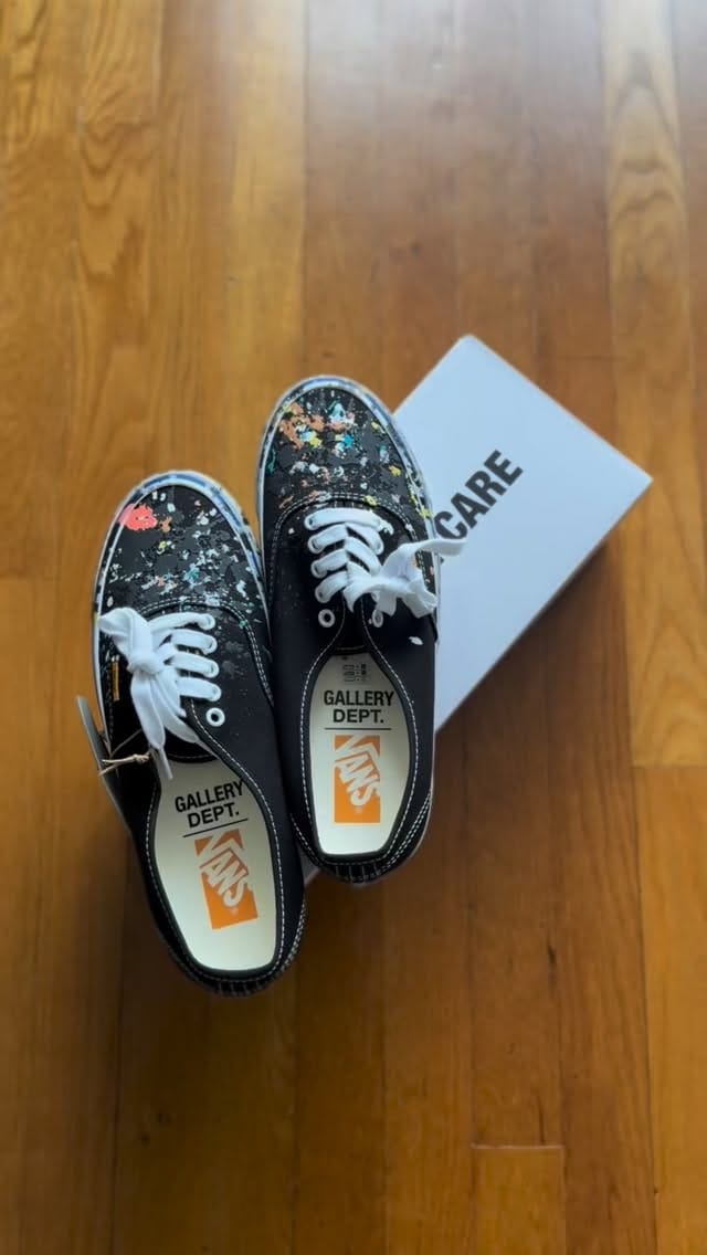 Post 2 by SoleTradesCo LLC | Sneakers on Instagram (video)