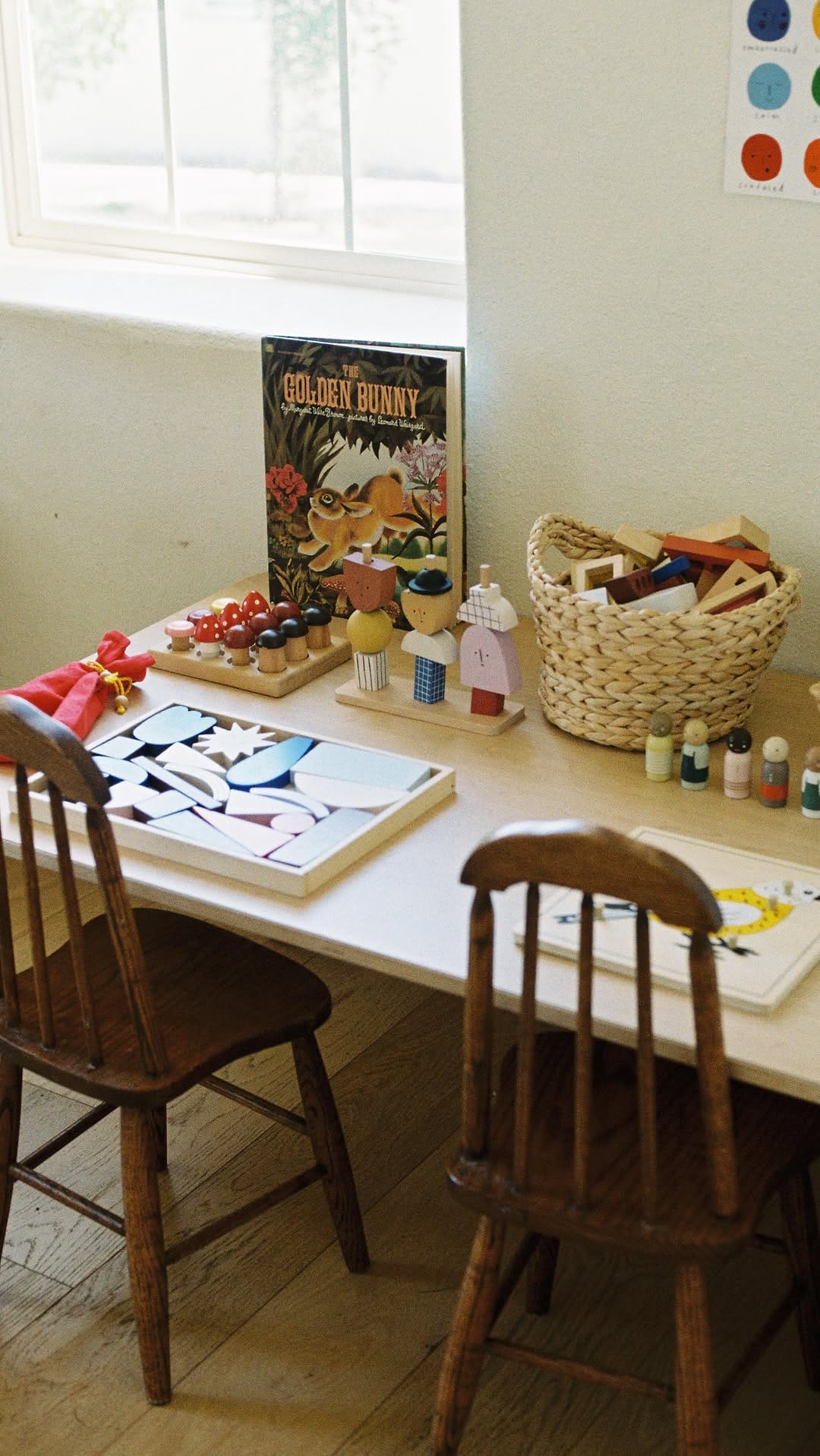 Post 8 by RAD Children’s Furniture on Instagram (video)