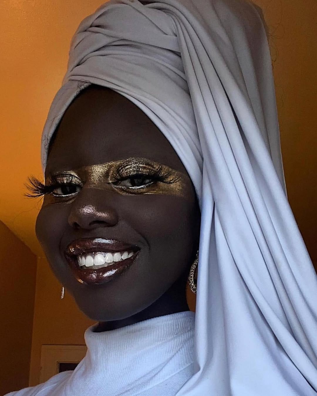 Post 7 by Glassy Cosmetics ™ on Instagram (image)