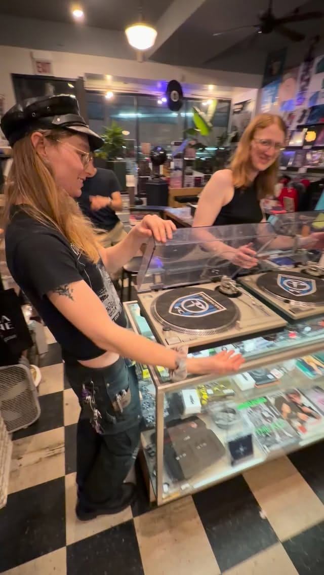 Post 3 by Gramaphone Records on Instagram (video)