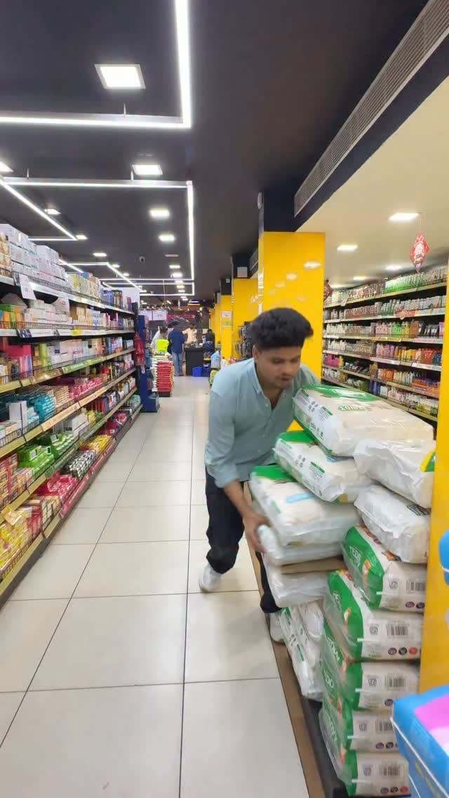 Post 2 by Real Hypermarket on Instagram (video)