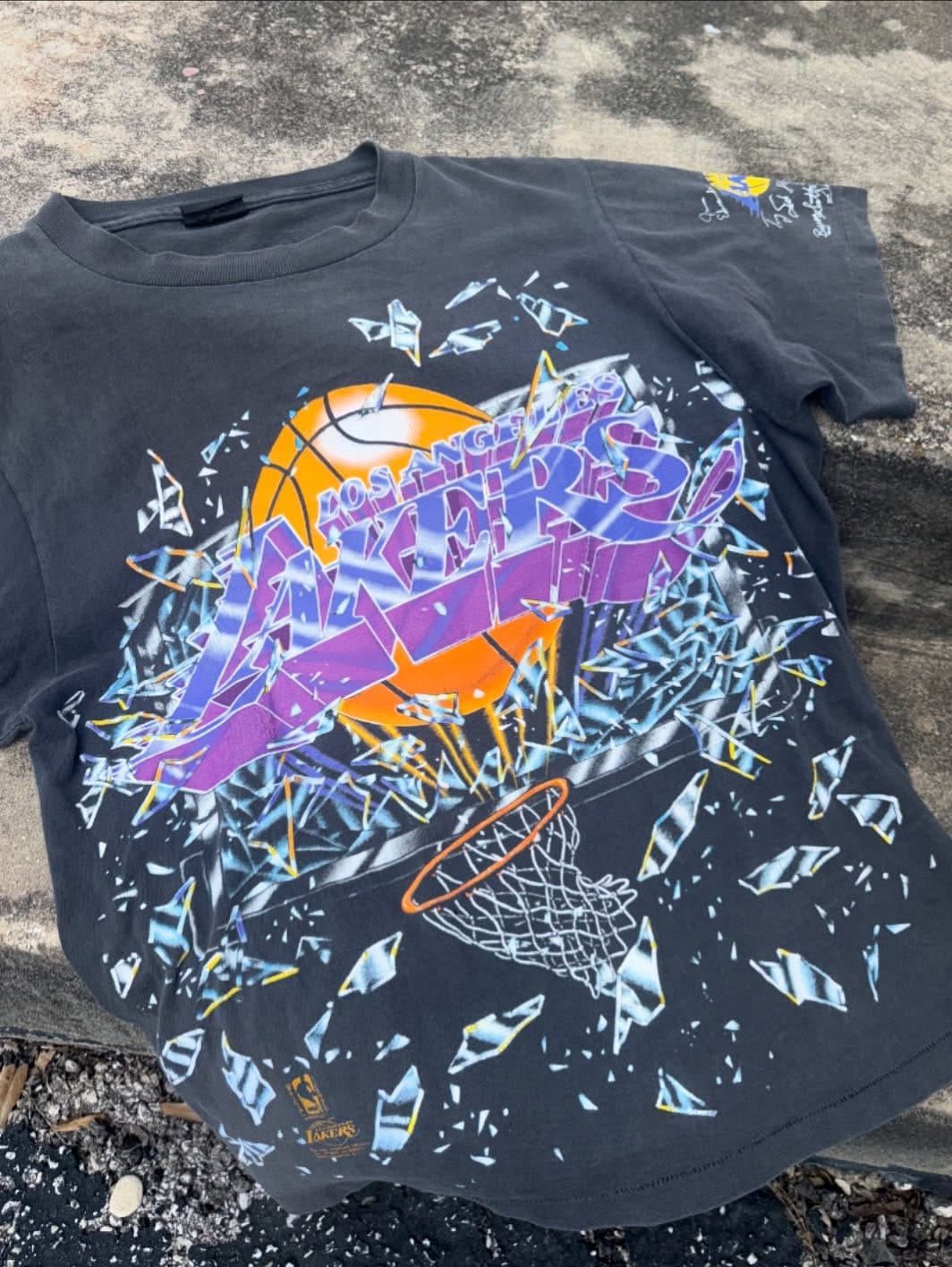 Post 6 by T-Shirt Dealer on Instagram (image)