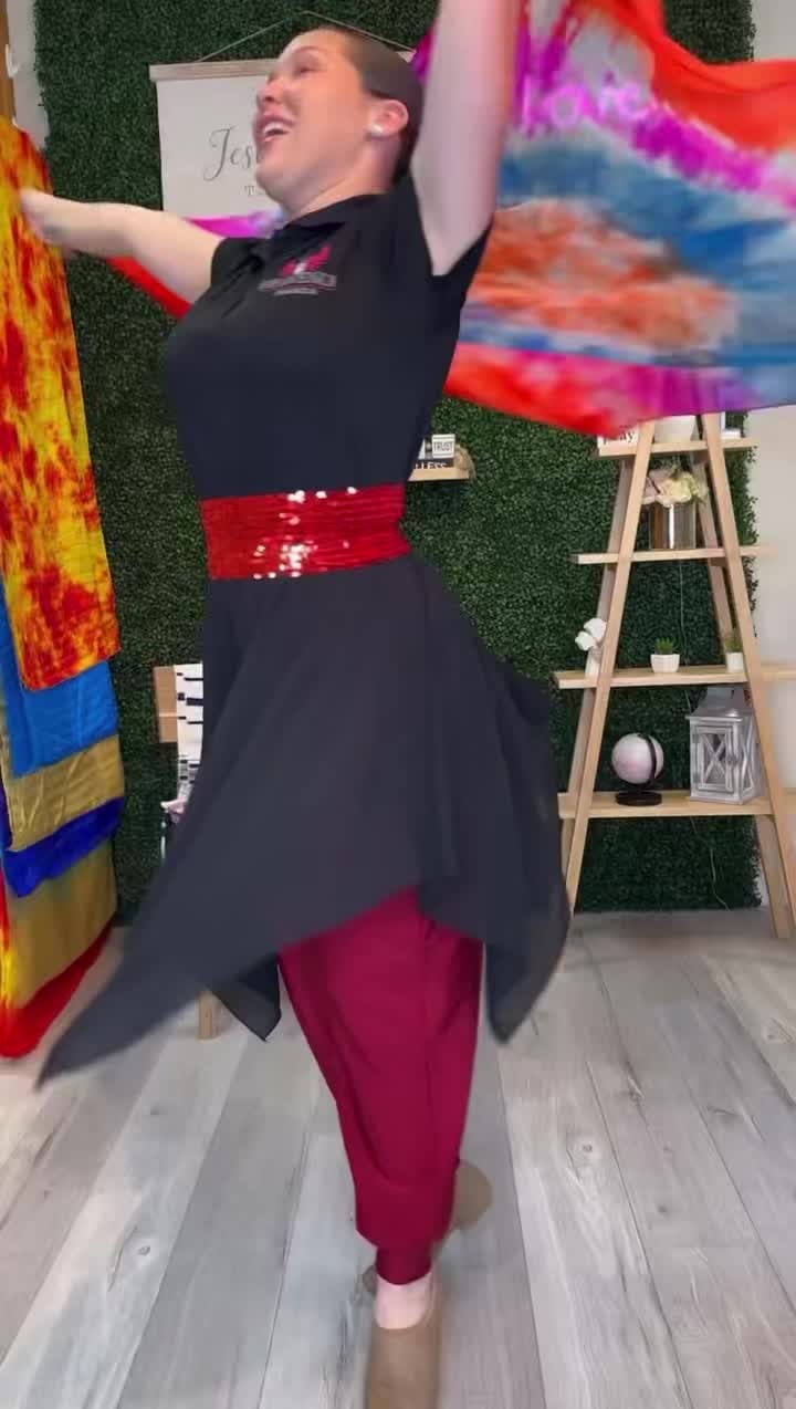 Post 2 by Heavenly Danza on Instagram (video)