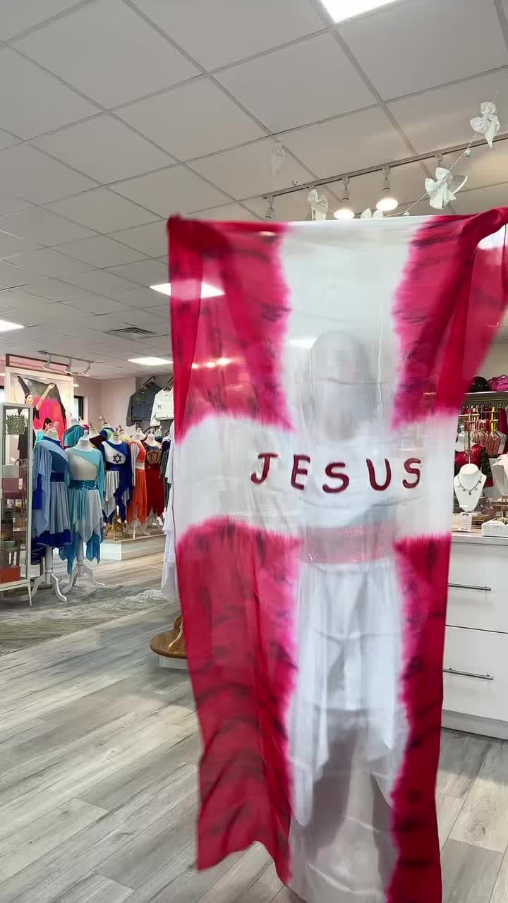 Post 5 by Heavenly Danza on Instagram (video)