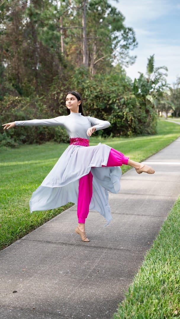 Post 10 by Heavenly Danza on Instagram (video)