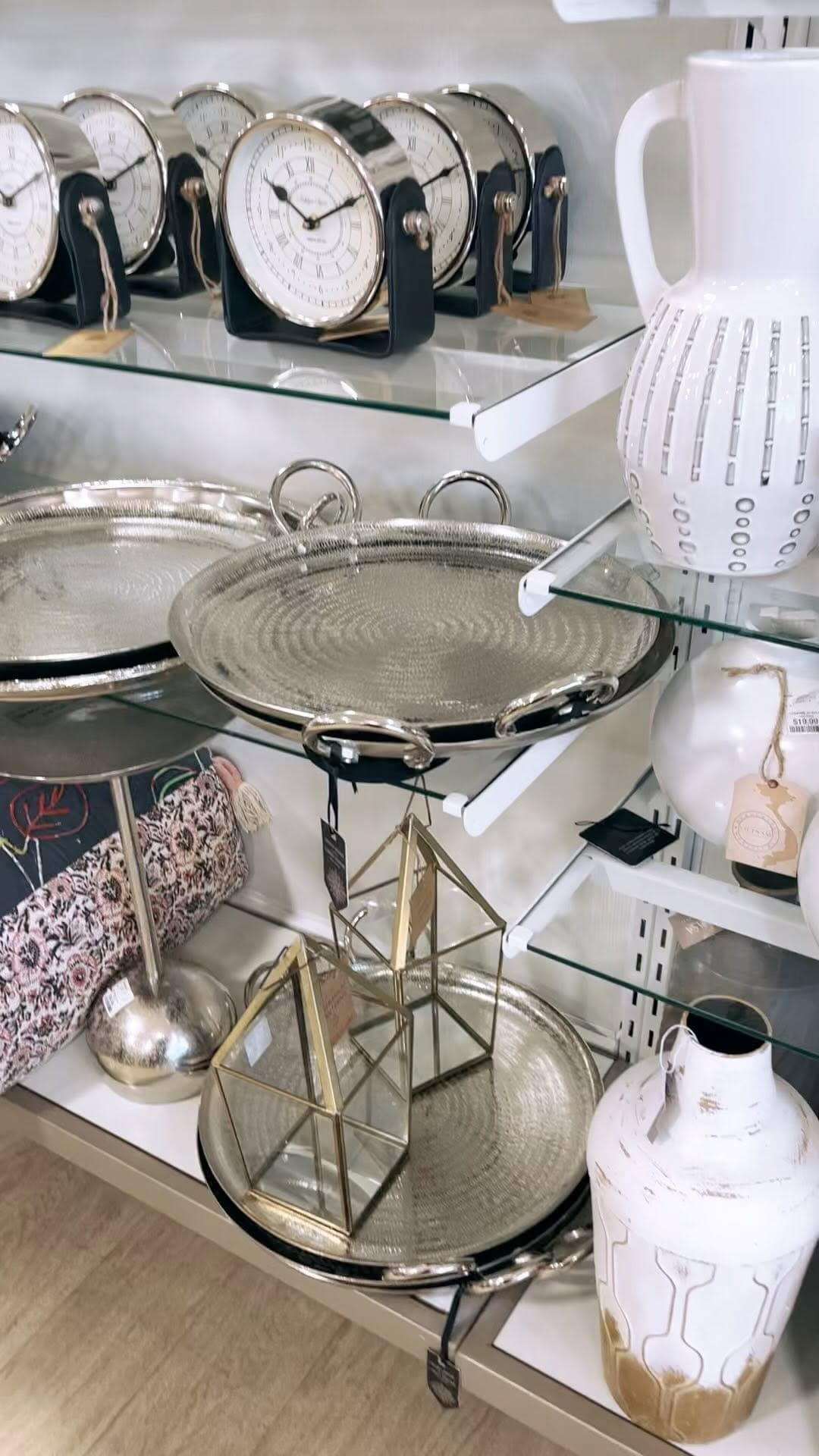 Post 5 by Chanel🧸☕️ on Instagram (video)