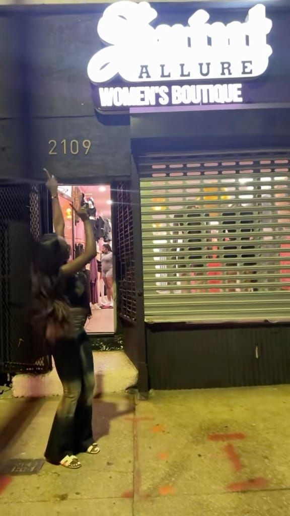 Post 8 by Baltimore Boutique on Instagram (video)