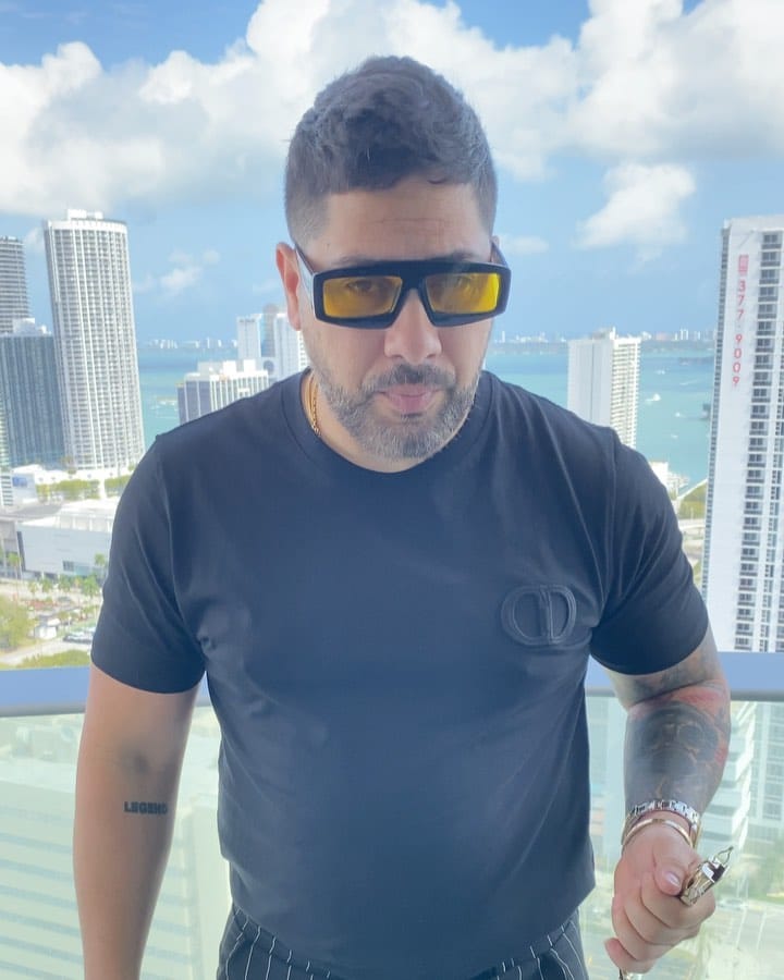 Post 8 by MIAMI CUBAN LINK on Instagram (video)