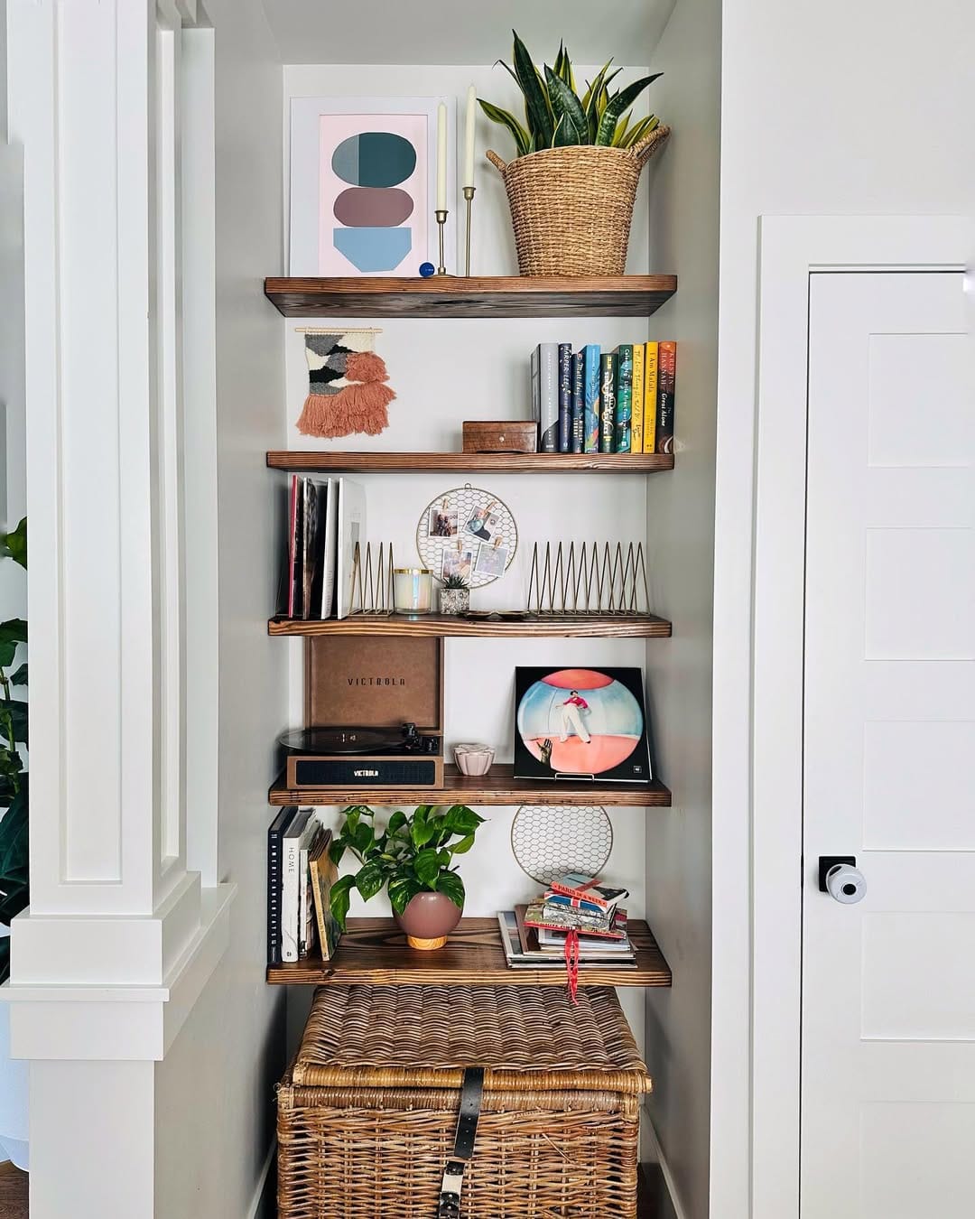 Post 5 by @iansfurniture on Instagram (image)