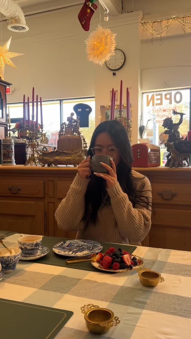 Post 6 by Antique Caffe on Instagram (video)