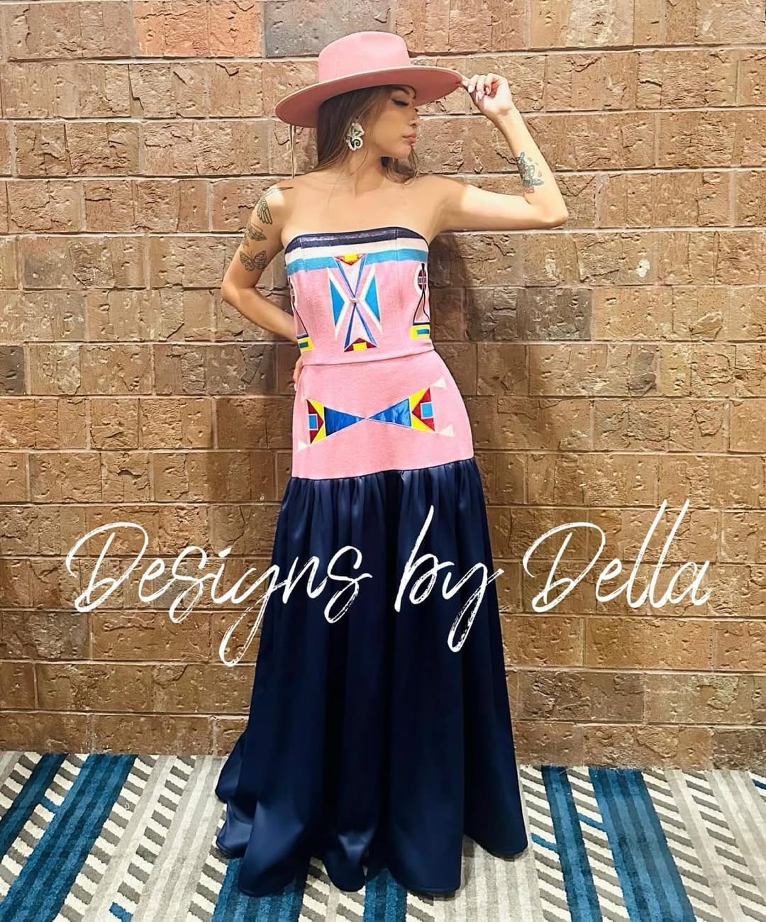 Post 10 by Designs by Della on Instagram (image)