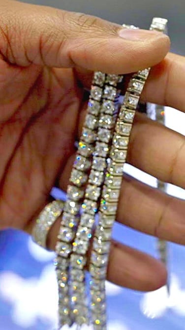 Post 10 by My Cuban Links® on Instagram (video)