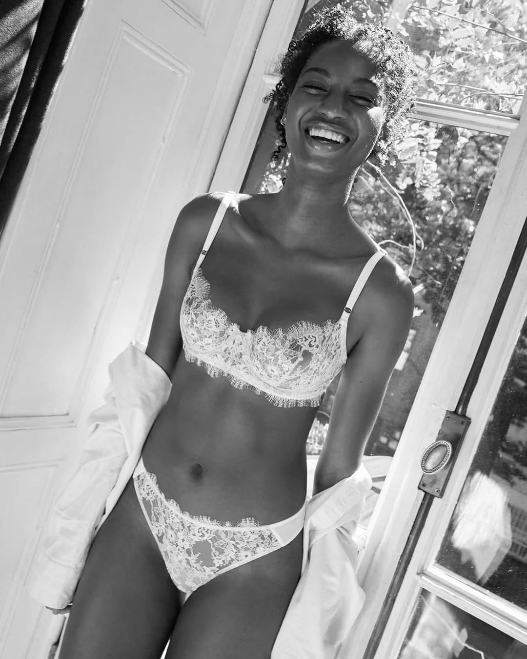 Post 9 by Darlin’ Lingerie on Instagram (image)