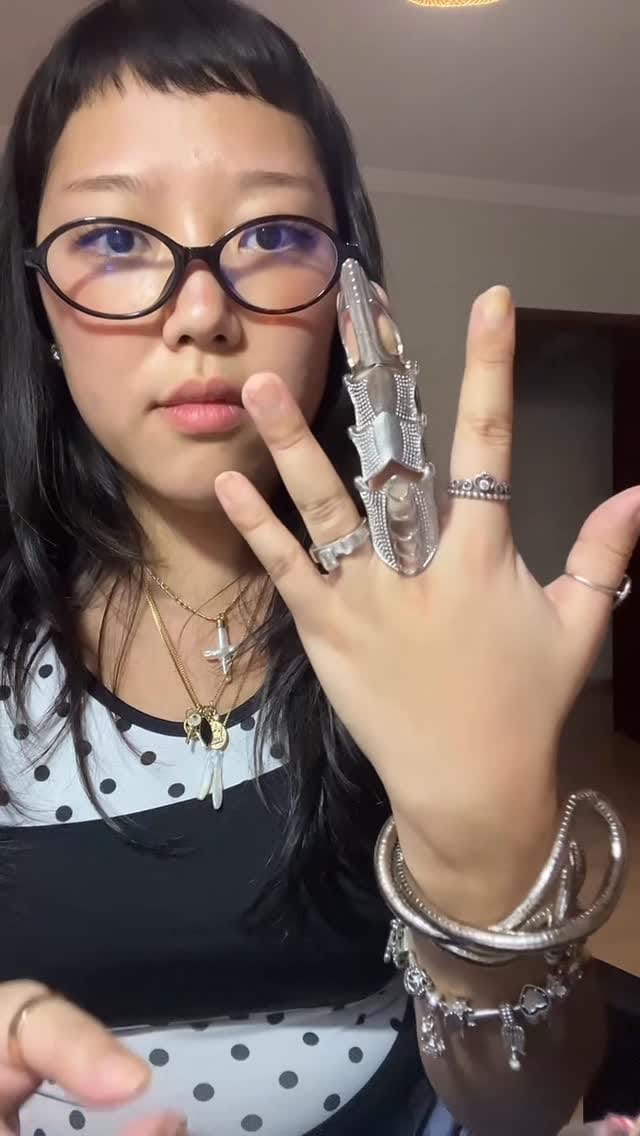 Post 2 by Why Lojinha on Instagram (video)