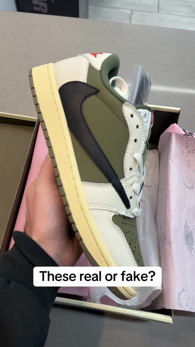 Post 6 by Solestage on Instagram (video)
