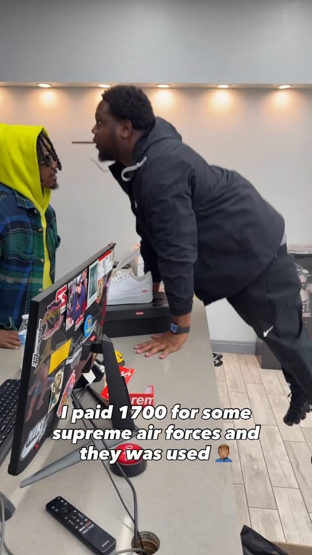 Post 4 by Solestage on Instagram (video)