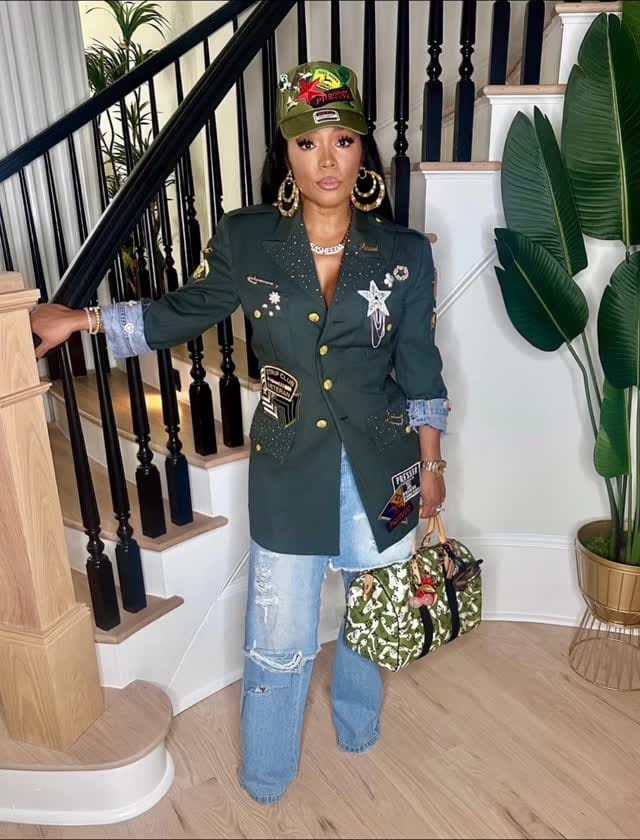 Post 6 by PRESSED on Instagram (video)