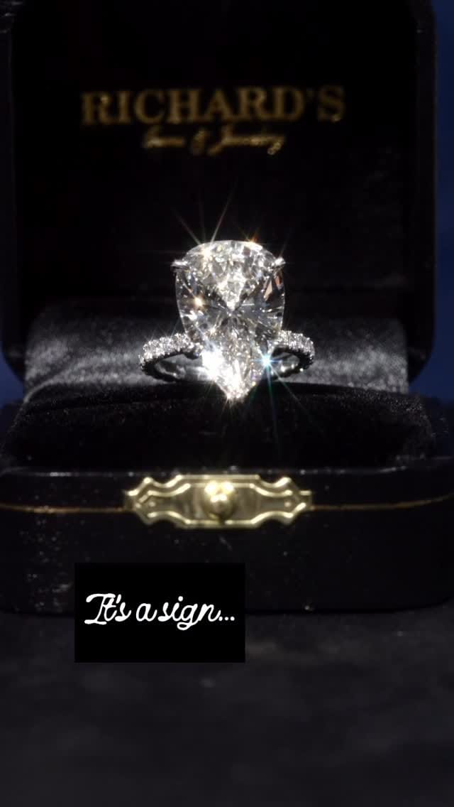 Post 5 by Richard's Gems and Jewelry on Instagram (video)