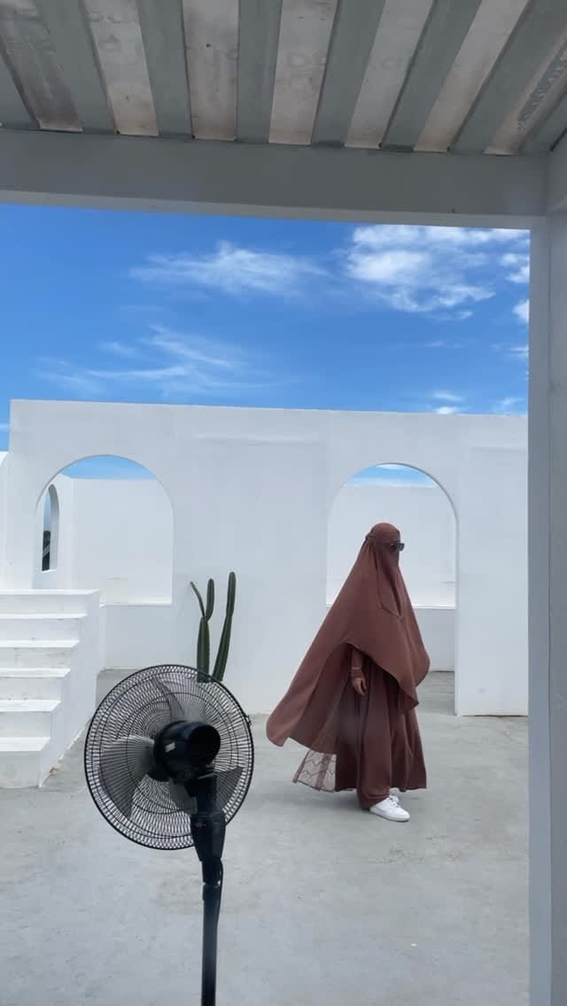 Post 4 by TAQWAWEAR || Muslimah Sunnah Fashion on Instagram (video)