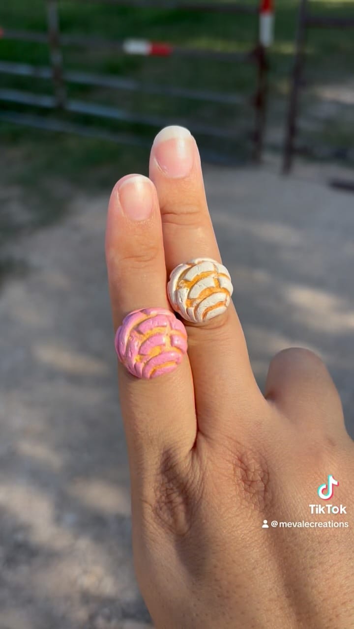 Post 3 by ME VALE CREATIONS LLC on Instagram (video)
