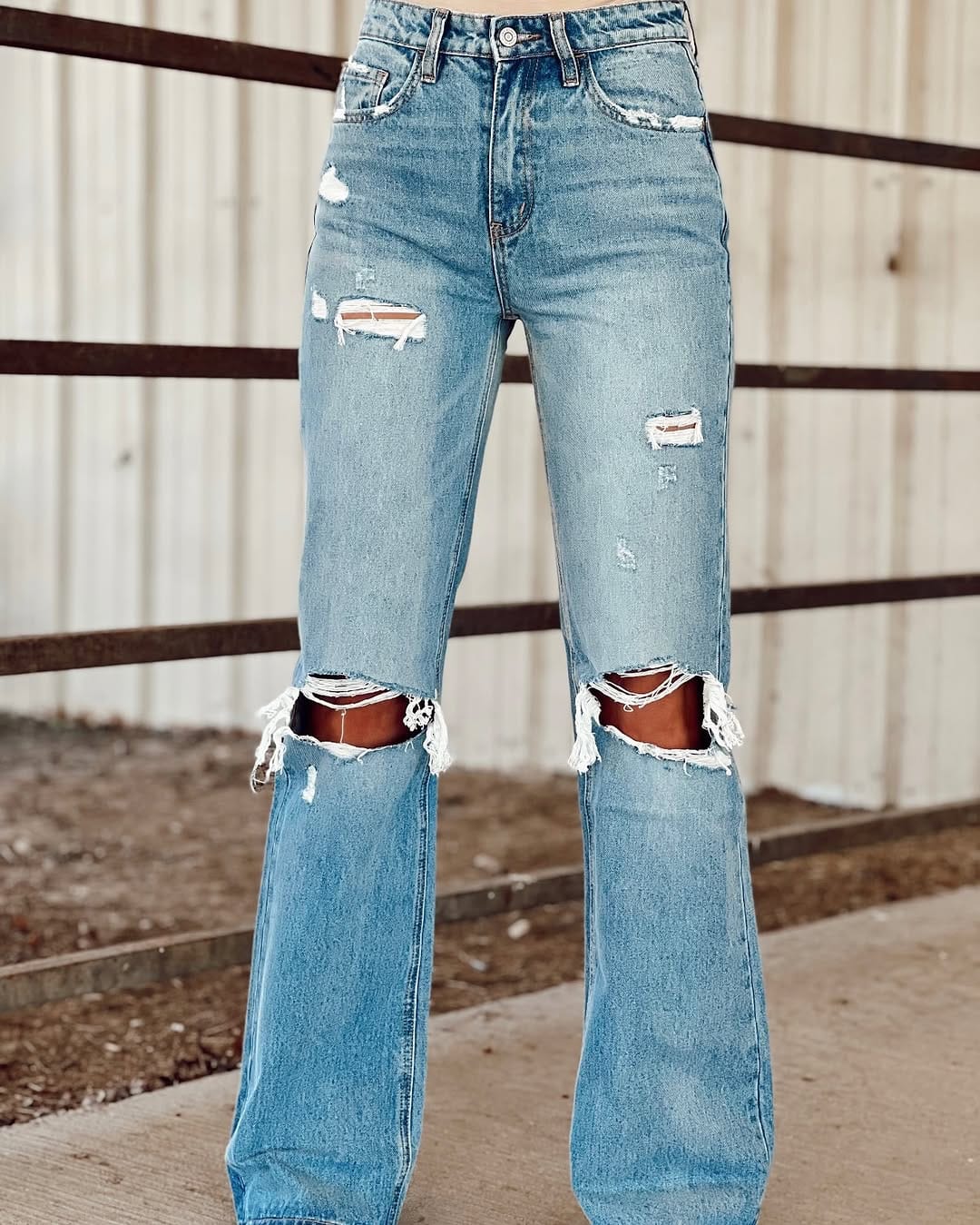 Post 4 by 𝔾𝕝𝕚𝕥𝕫 & 𝕊𝕡𝕦𝕣𝕤 𝔹𝕠𝕦𝕥𝕚𝕢𝕦𝕖 on Instagram (carousel)