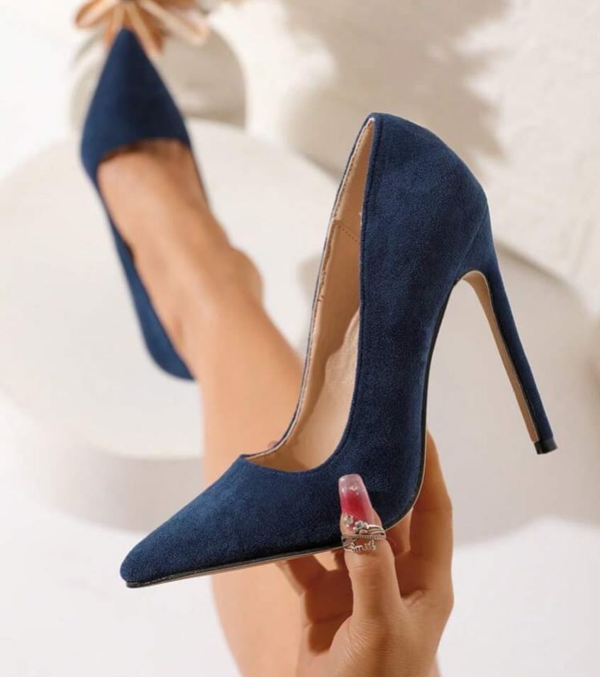 Post 3 by Tacones hermosos on Instagram (image)