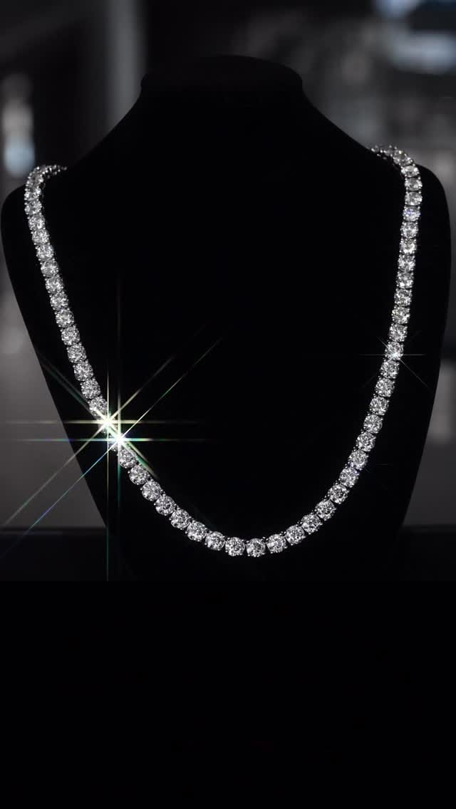 Post 5 by Jamie The Jeweler 📲 on Instagram (video)