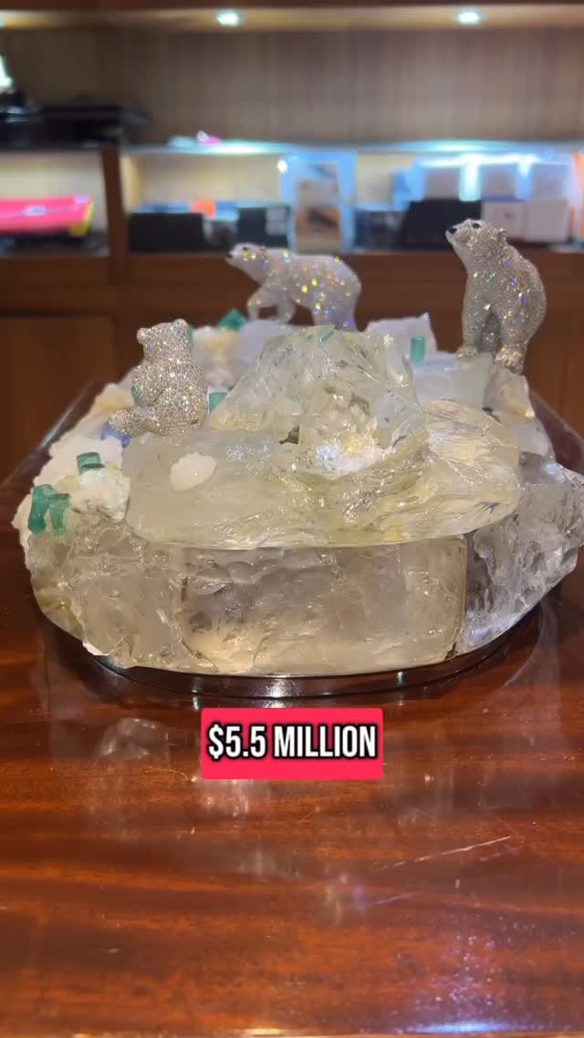 Post 9 by Ecj Luxe Collections on Instagram (video)