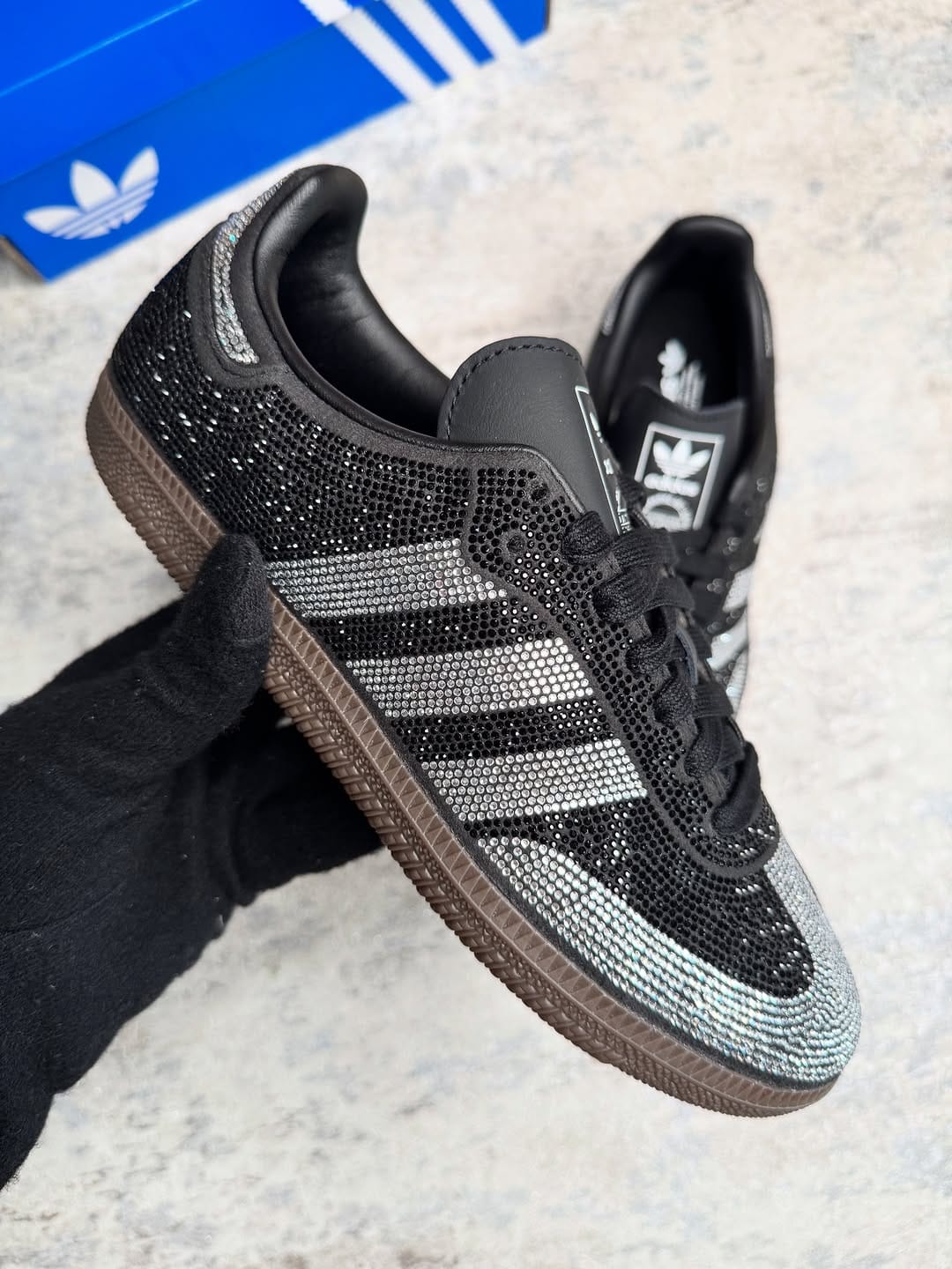 Post 1 by MARATHON SNEAKERS on Instagram (carousel)