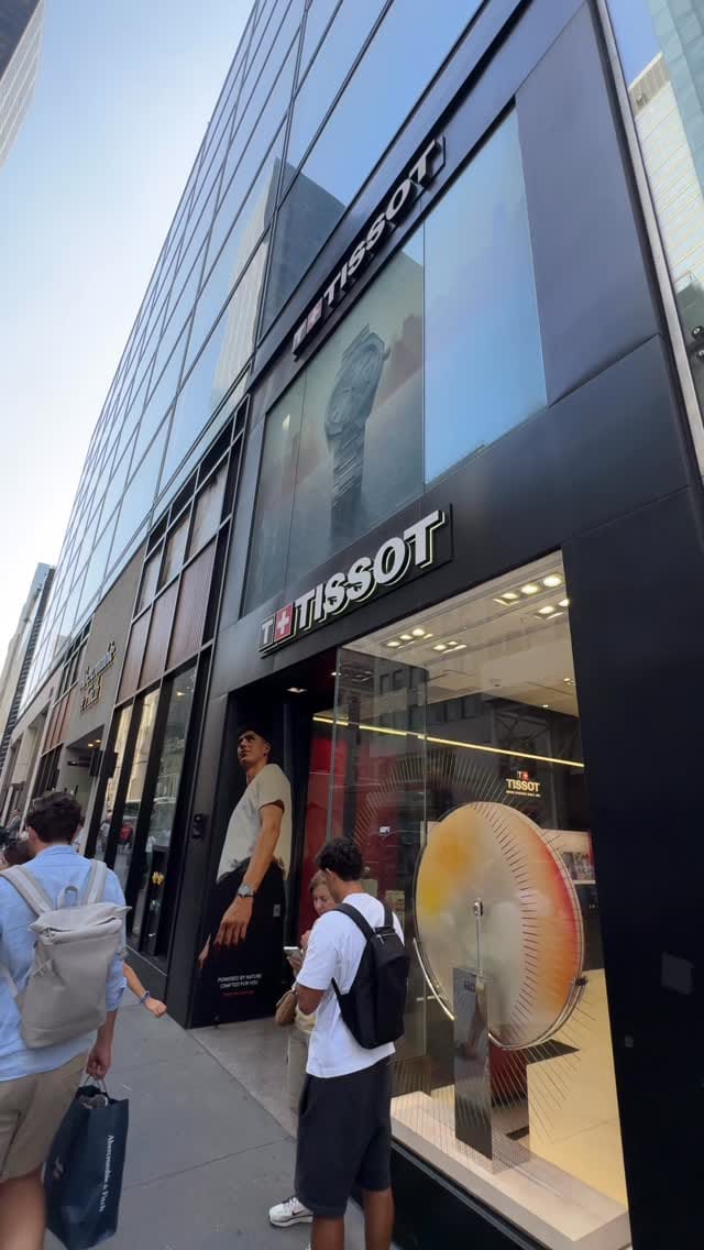 Post 9 by ENCARGOS 🇺🇸 PERSONAL SHOPPER 🛒 ROPA ORIGINAL 🛍️ TECNOLOGÍA 📱 💻 on Instagram (video)