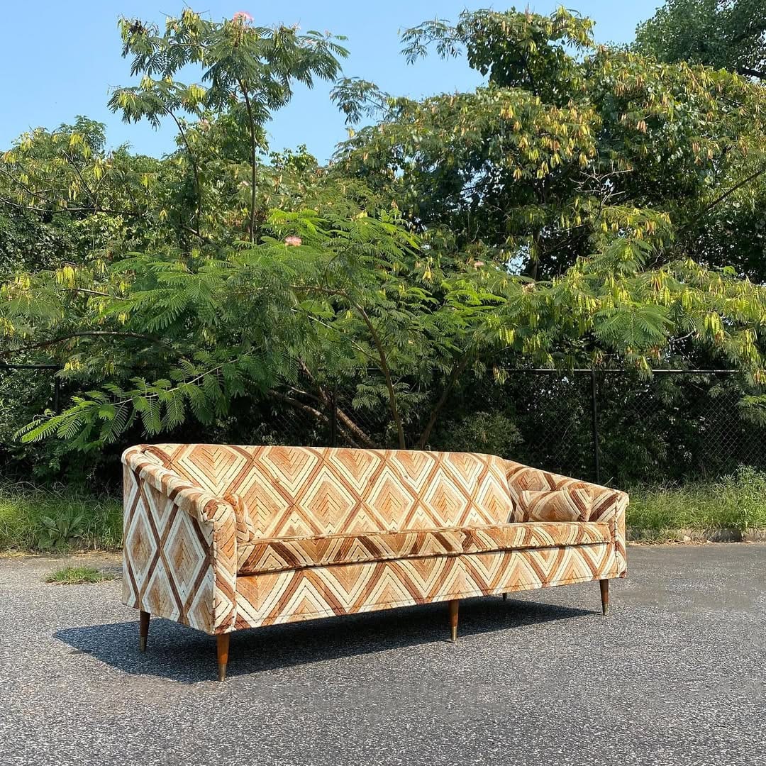 Post 10 by Monstera House on Instagram (carousel)