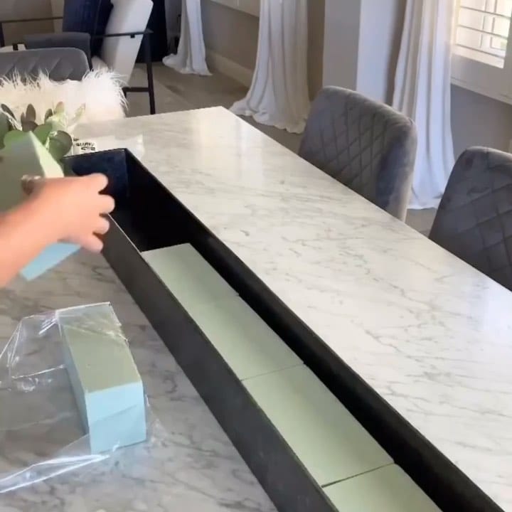 Post 6 by Elegancehomz on Instagram (video)