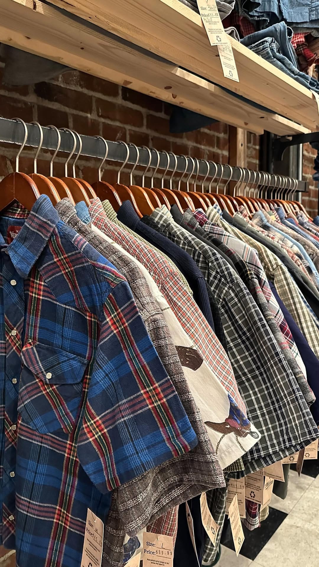 Post 1 by The Melrose Vintage Collection on Instagram (video)