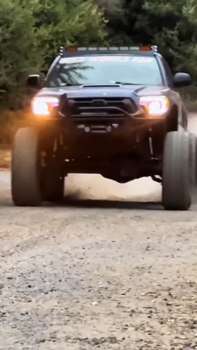 Post 5 by 4runnermafia®️ on Instagram (video)