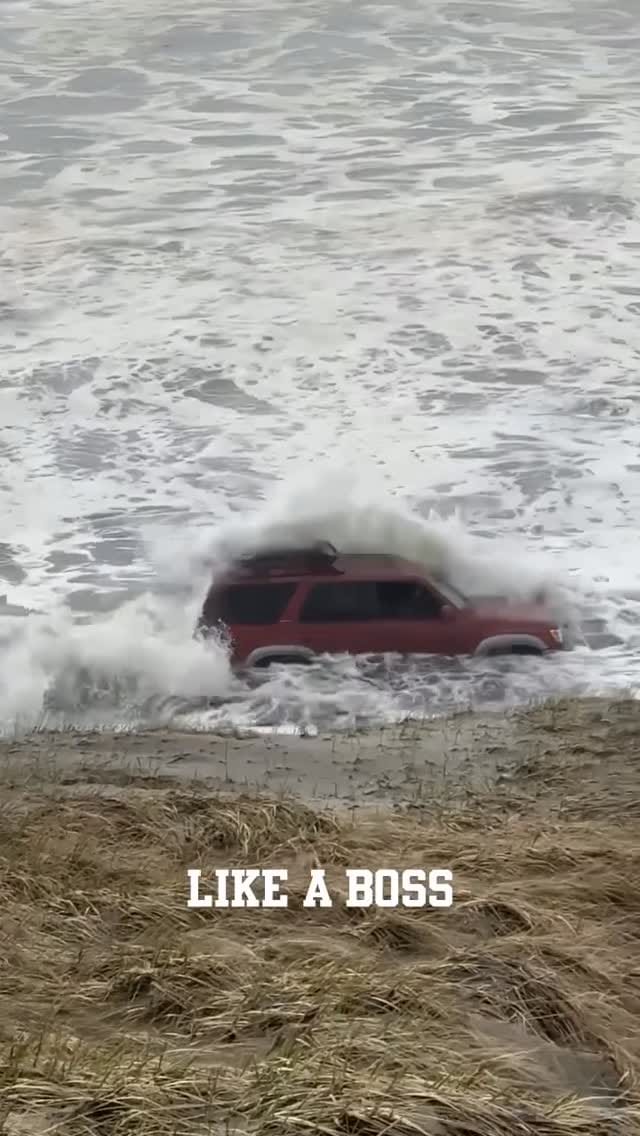 Post 2 by 4runnermafia®️ on Instagram (video)