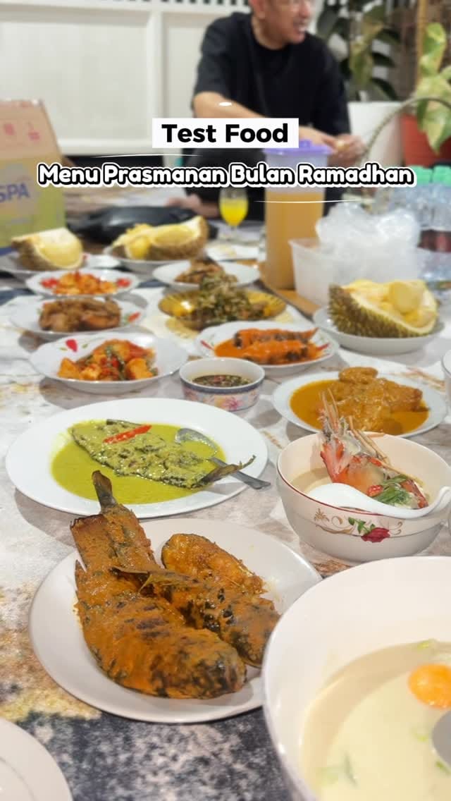 Post 4 by OLEH OLEH NO.1 TEBESAR TERLENGKAP PEKANBARU on Instagram (video)