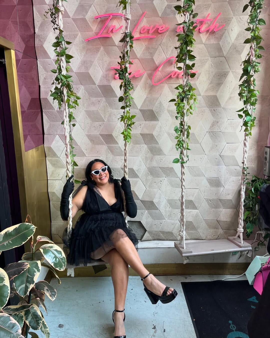 Post 10 by Thirty Flirty Shop on Instagram (carousel)