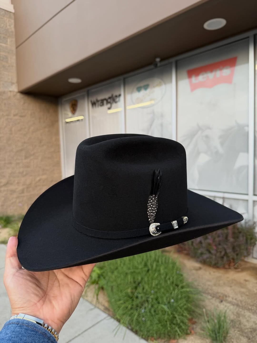 Post 6 by Guadalajara Western Wear on Instagram (carousel)