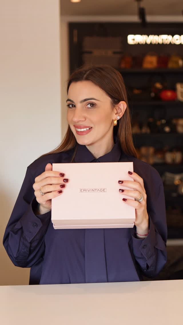 Post 6 by Eri Vintage Boutique on Instagram (video)
