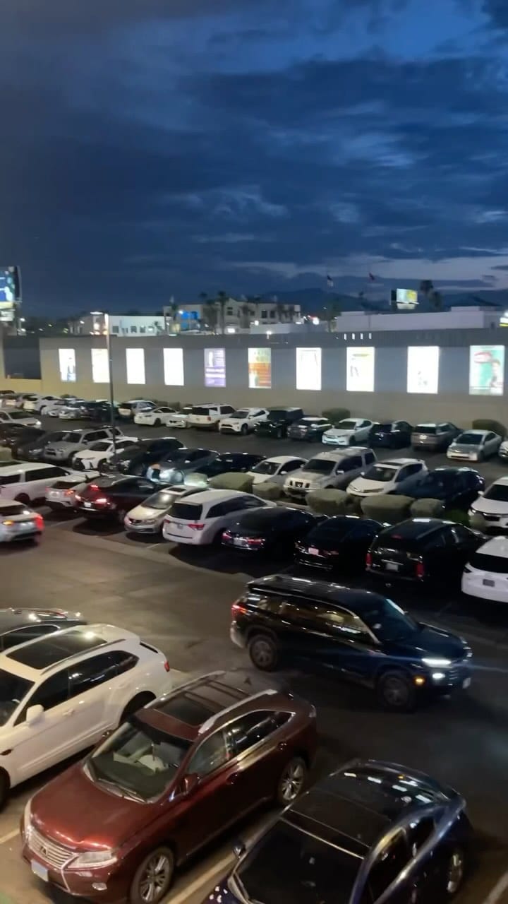 Post 7 by MangaHoleVegas on Instagram (video)