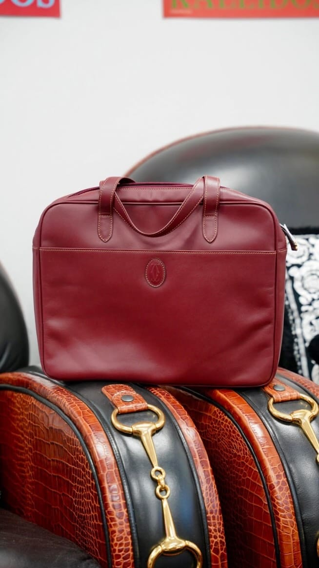Post 4 by HAWKEYE VINTAGE WORLD LEADING TRUSTED VINTAGE LUXURY SINCE 2012 on Instagram (video)
