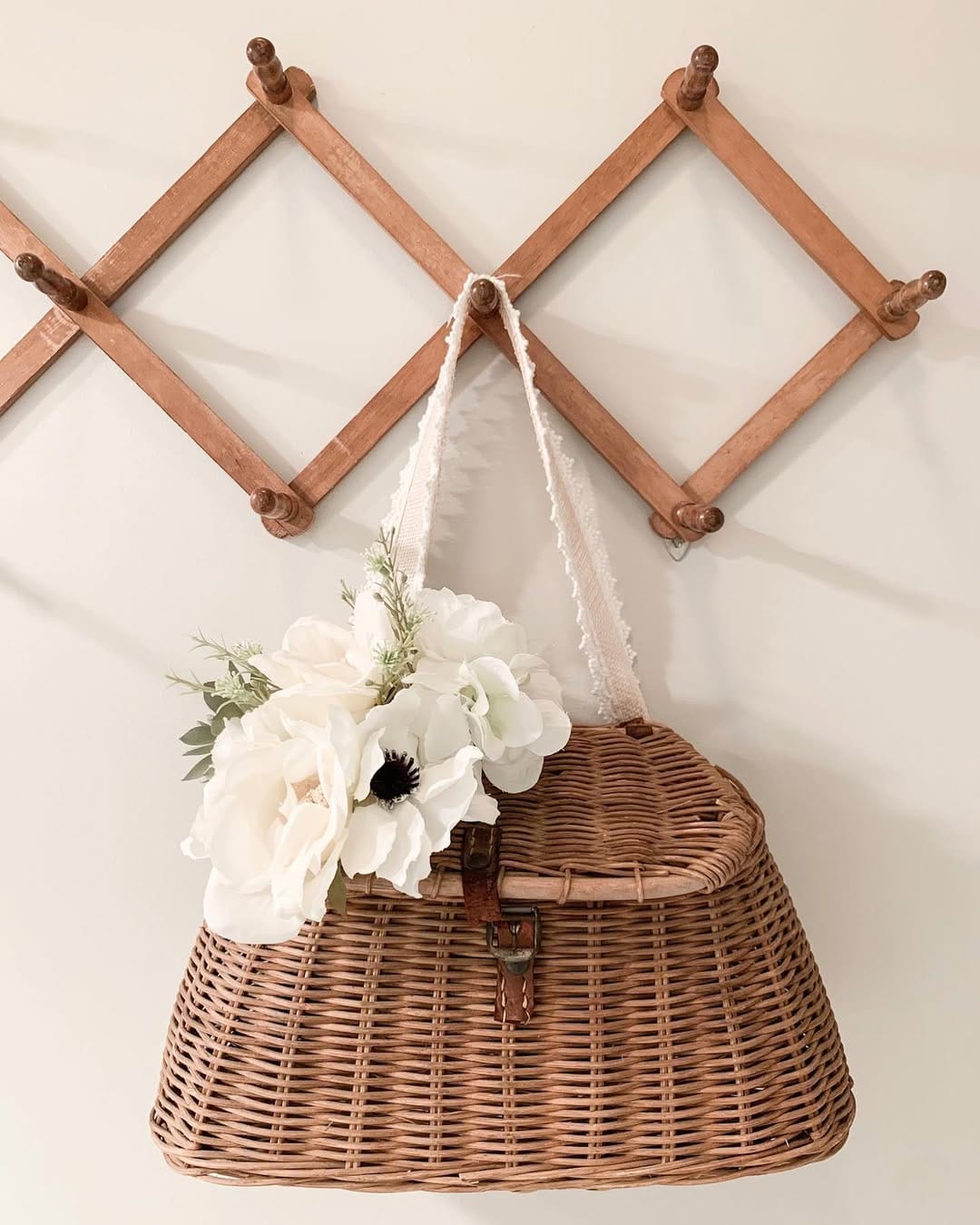 Post 9 by Jessica ~ Vintage Decor on Instagram (image)